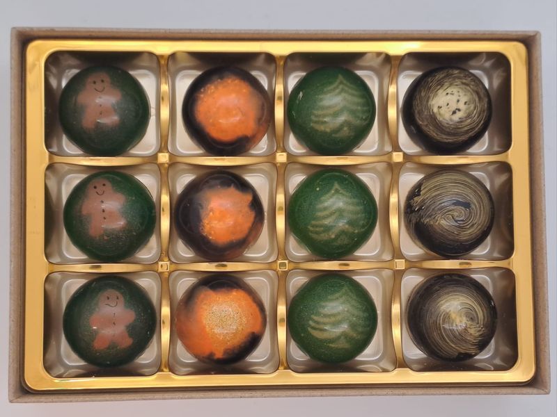 Gingerbread Ganache, Pumpkin Spiced Latte, Pineapple Caramel, Baileys Ganache.  box of 12