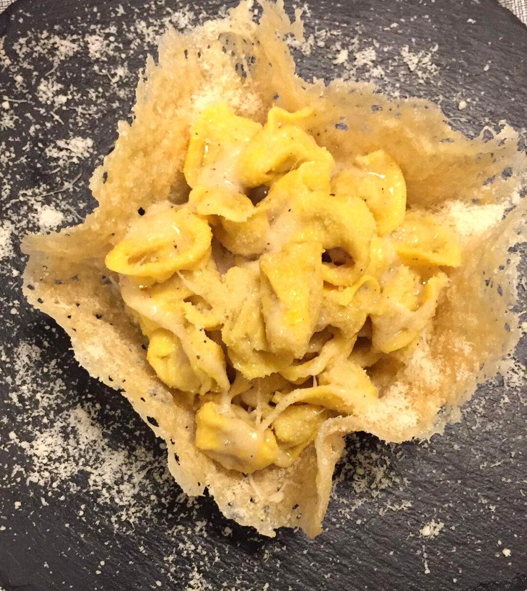 Cappelletti cacio e pepe