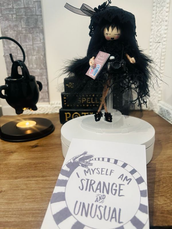 Beetlejuice Lydia