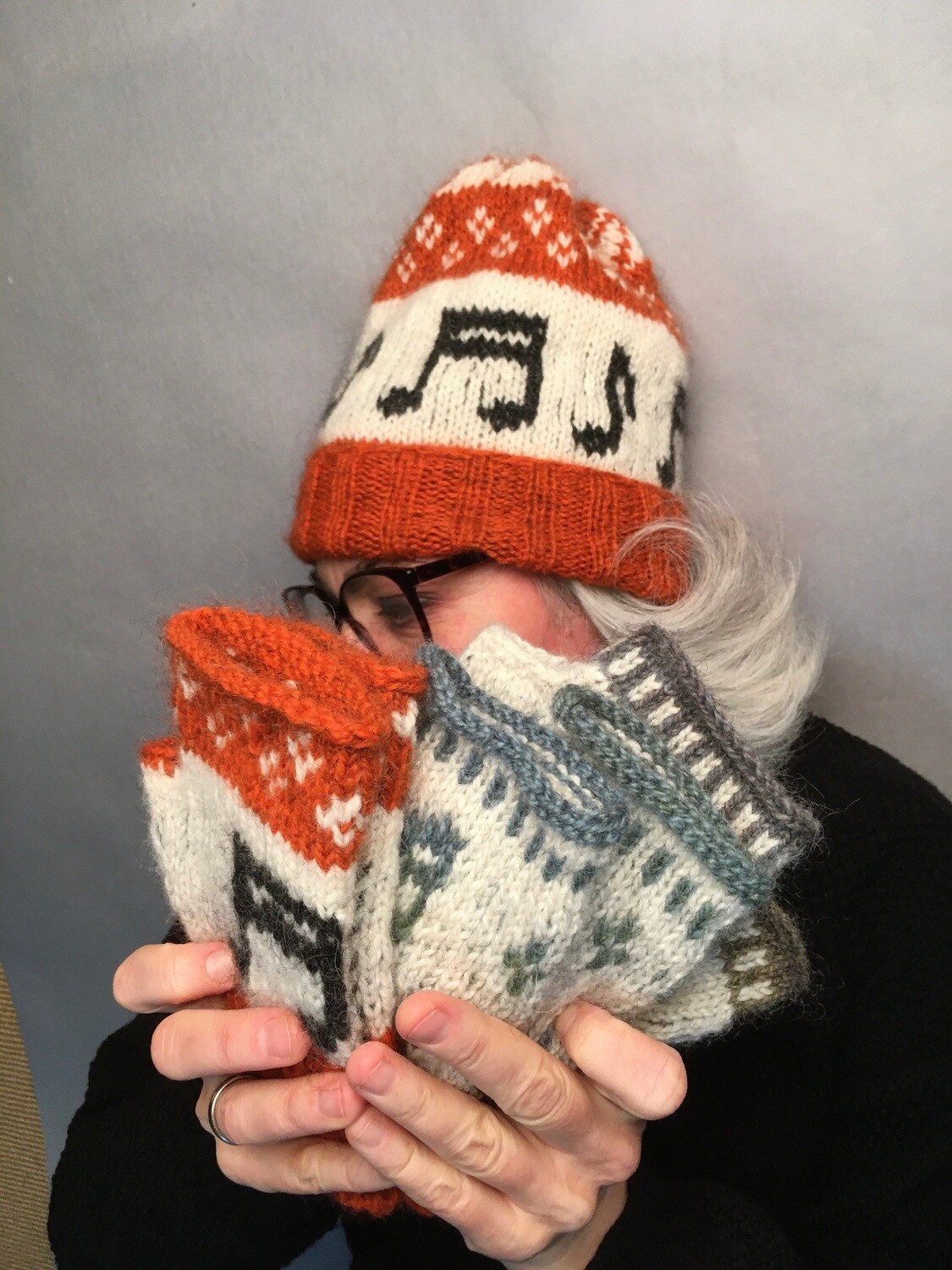 Handstulpen »Music Lover« Strickanleitung