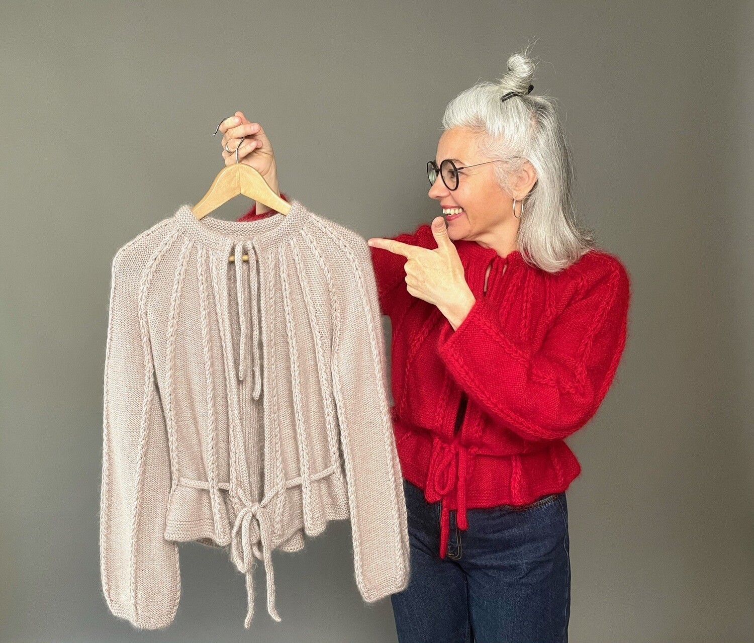 »Herzchen-Jacke Schößchen« Strickanleitung