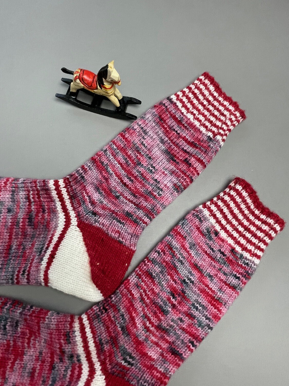 Socke »Streifenspiel« Strickanleitung Socke »Streifenspiel« Strickanleitung