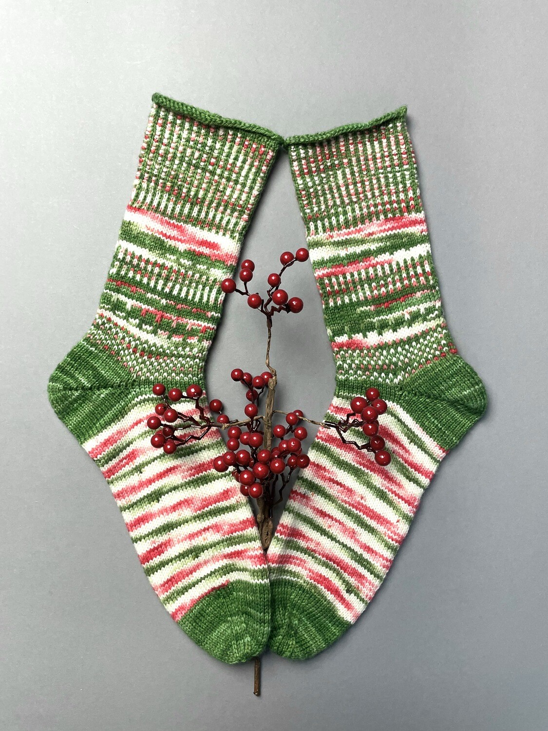 Socke »Winterbeere« Strickanleitung Socke »Winterbeere« Strickanleitung