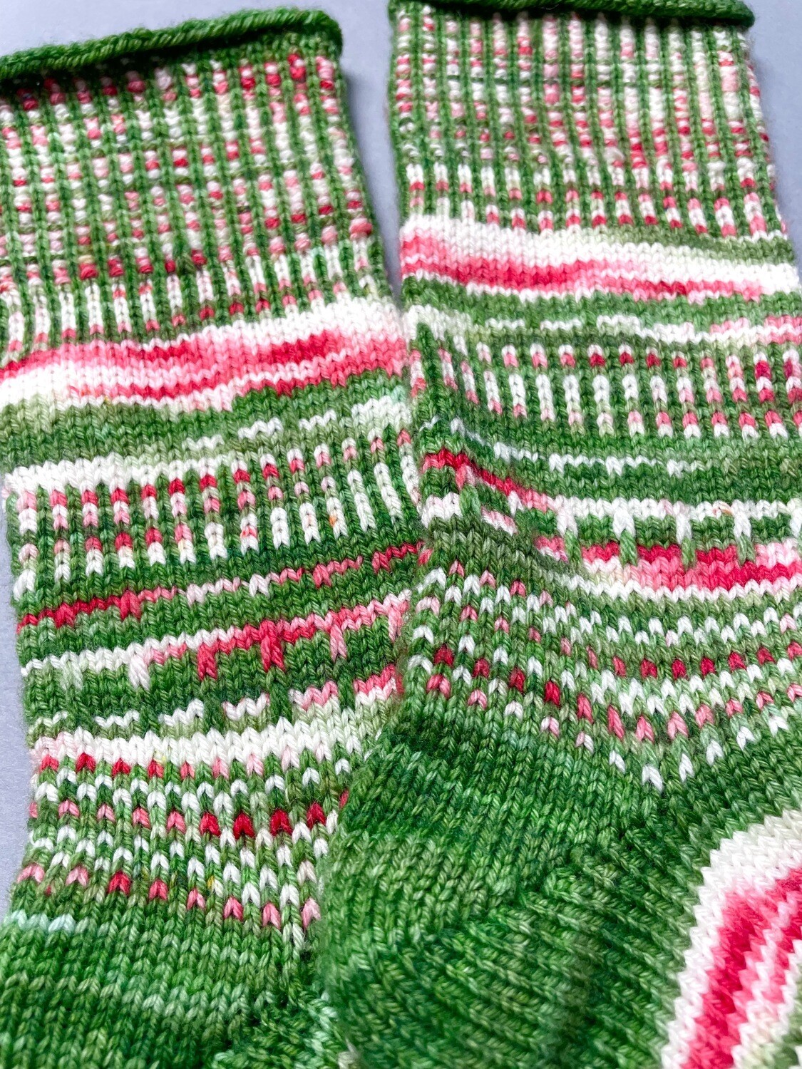 Socke »Winterbeere« Strickanleitung Socke »Winterbeere« Strickanleitung