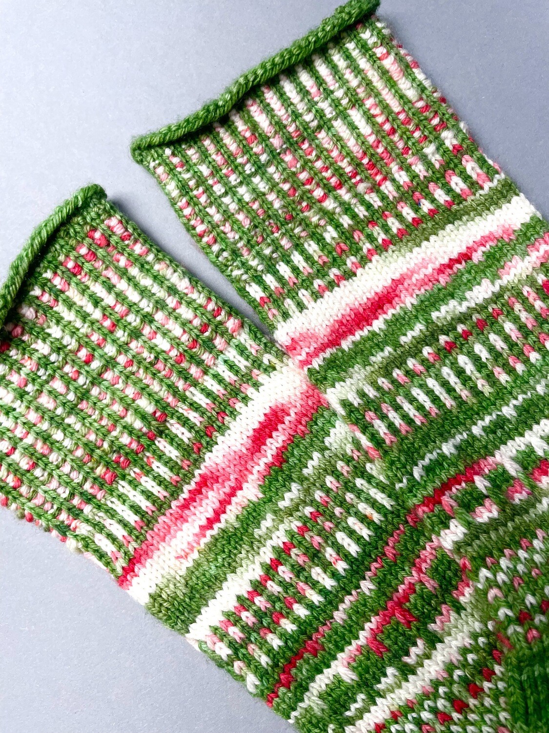 Socke »Winterbeere« Strickanleitung Socke »Winterbeere« Strickanleitung