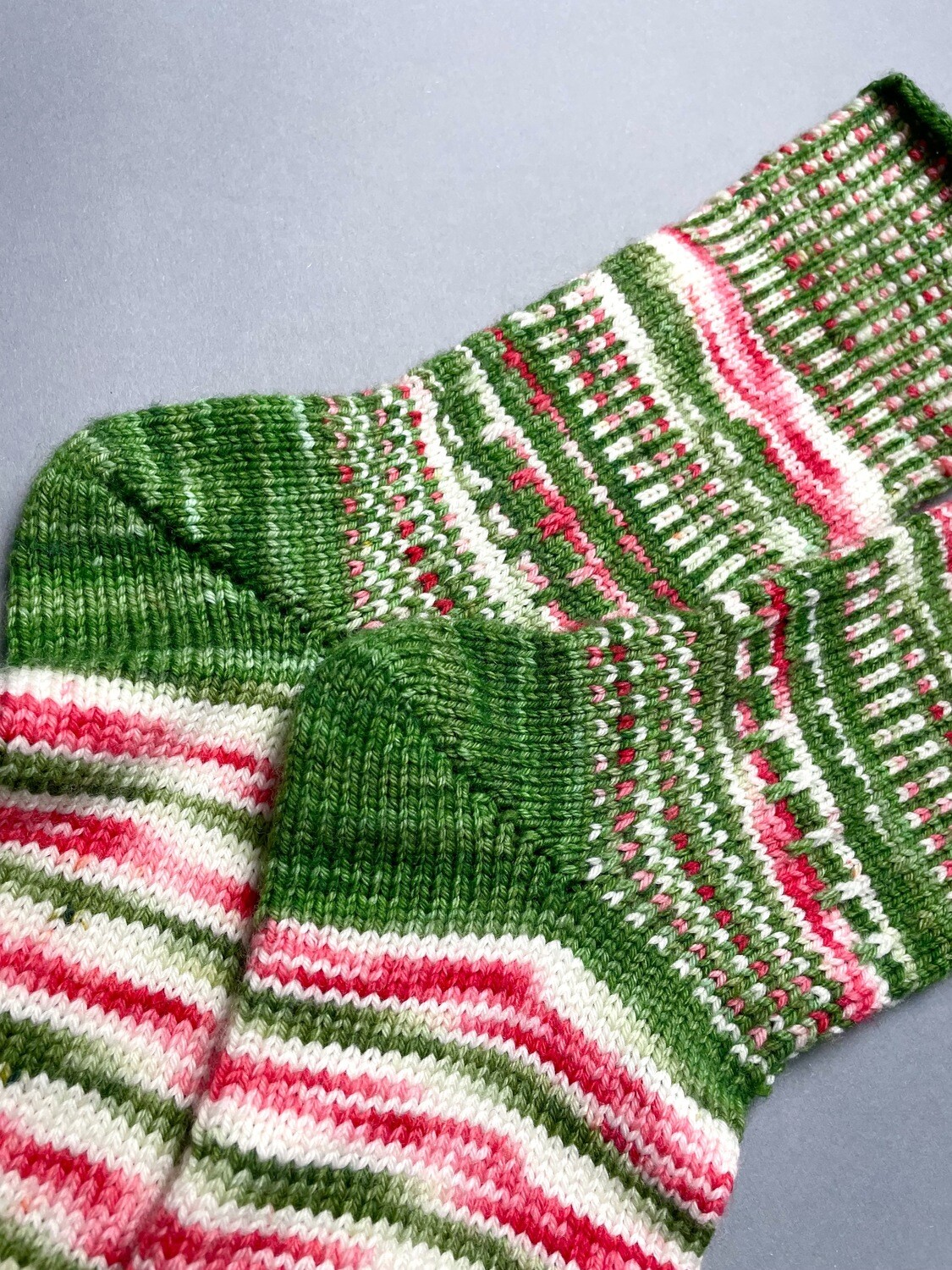 Socke »Winterbeere« Strickanleitung Socke »Winterbeere« Strickanleitung