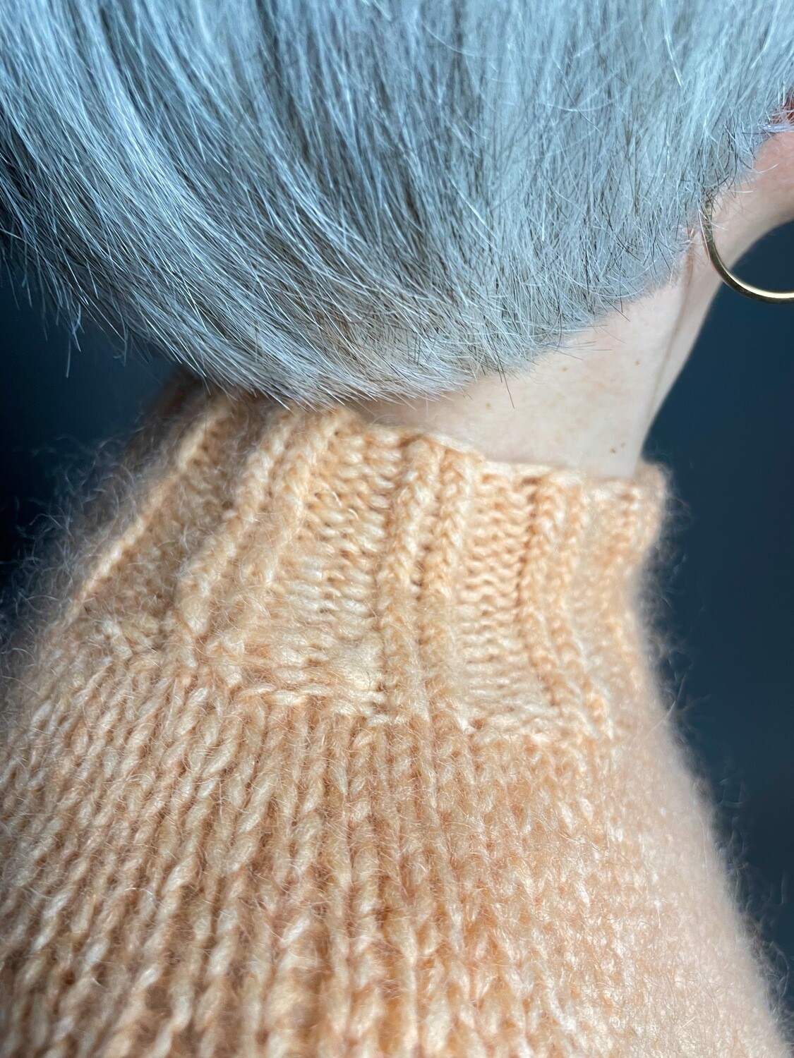 »My Fluffy«-Sweater Strickanleitung