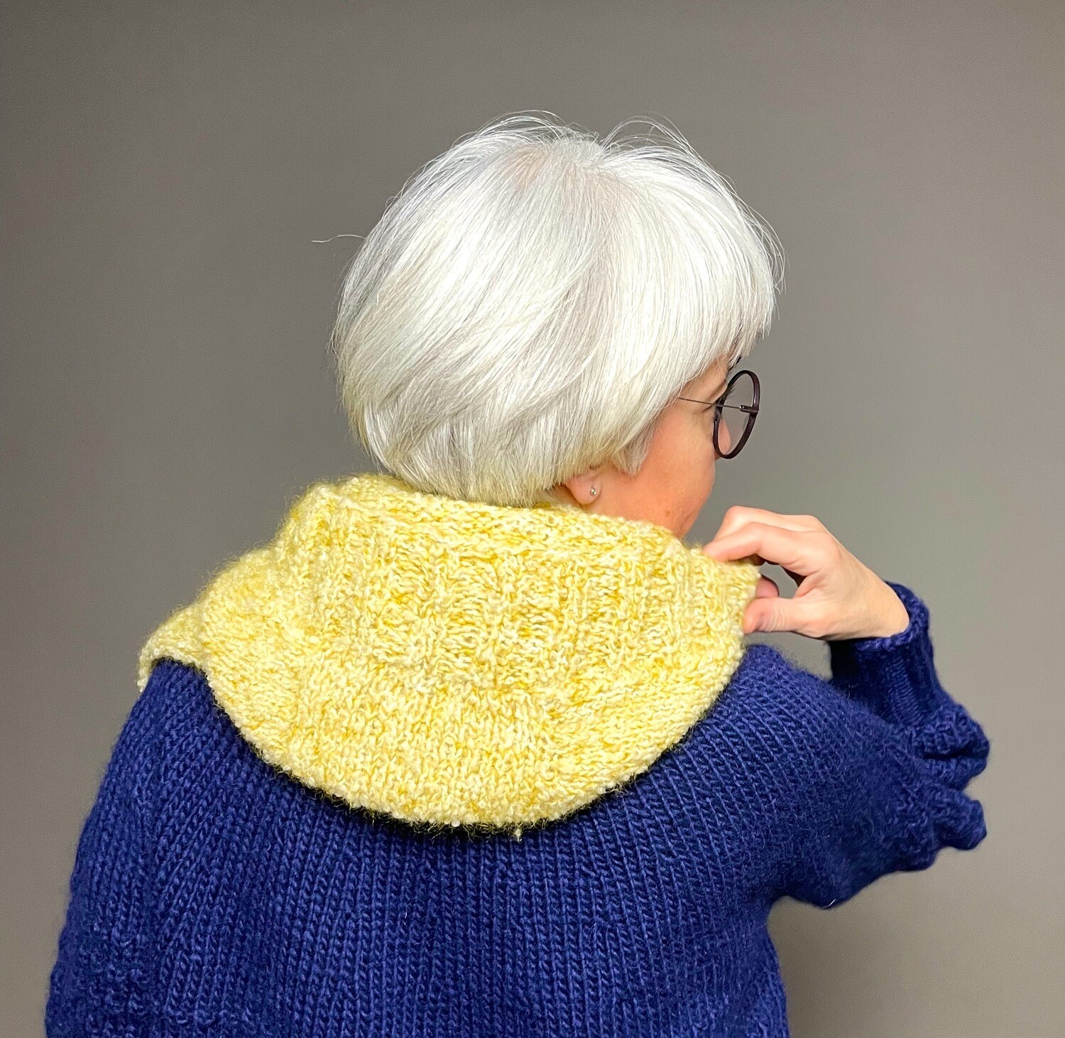 »My Curly Hoodscarf« Strickanleitung
