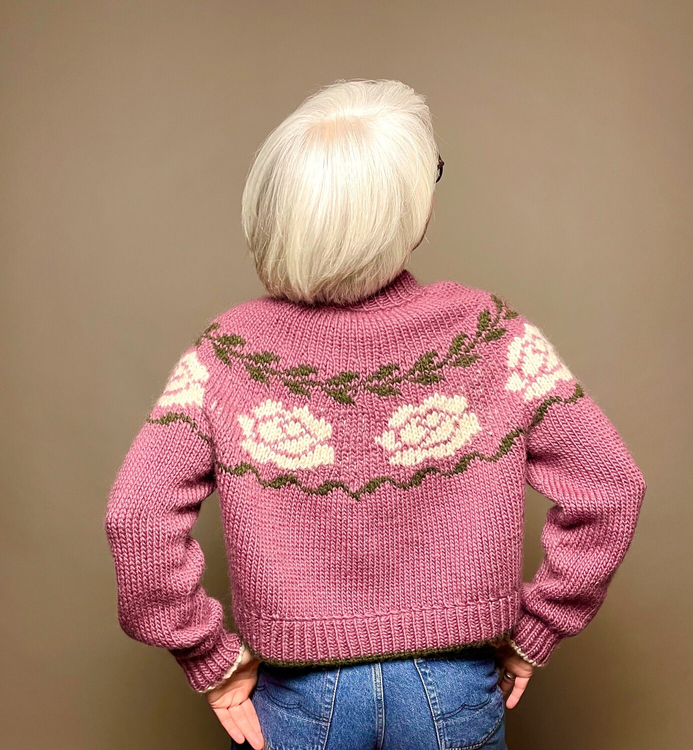 »Winter-Rose«-Sweater Strickanleitung »Winter-Rose«-Sweater Strickanleitung