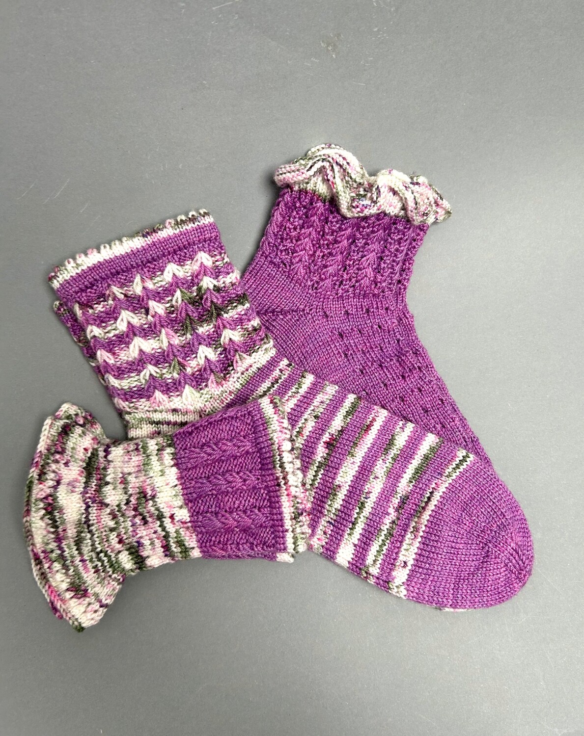 2-er Set Pulswärmer »Herzchen« & Sock-Set  »2 Herzen« Strickanleitungen