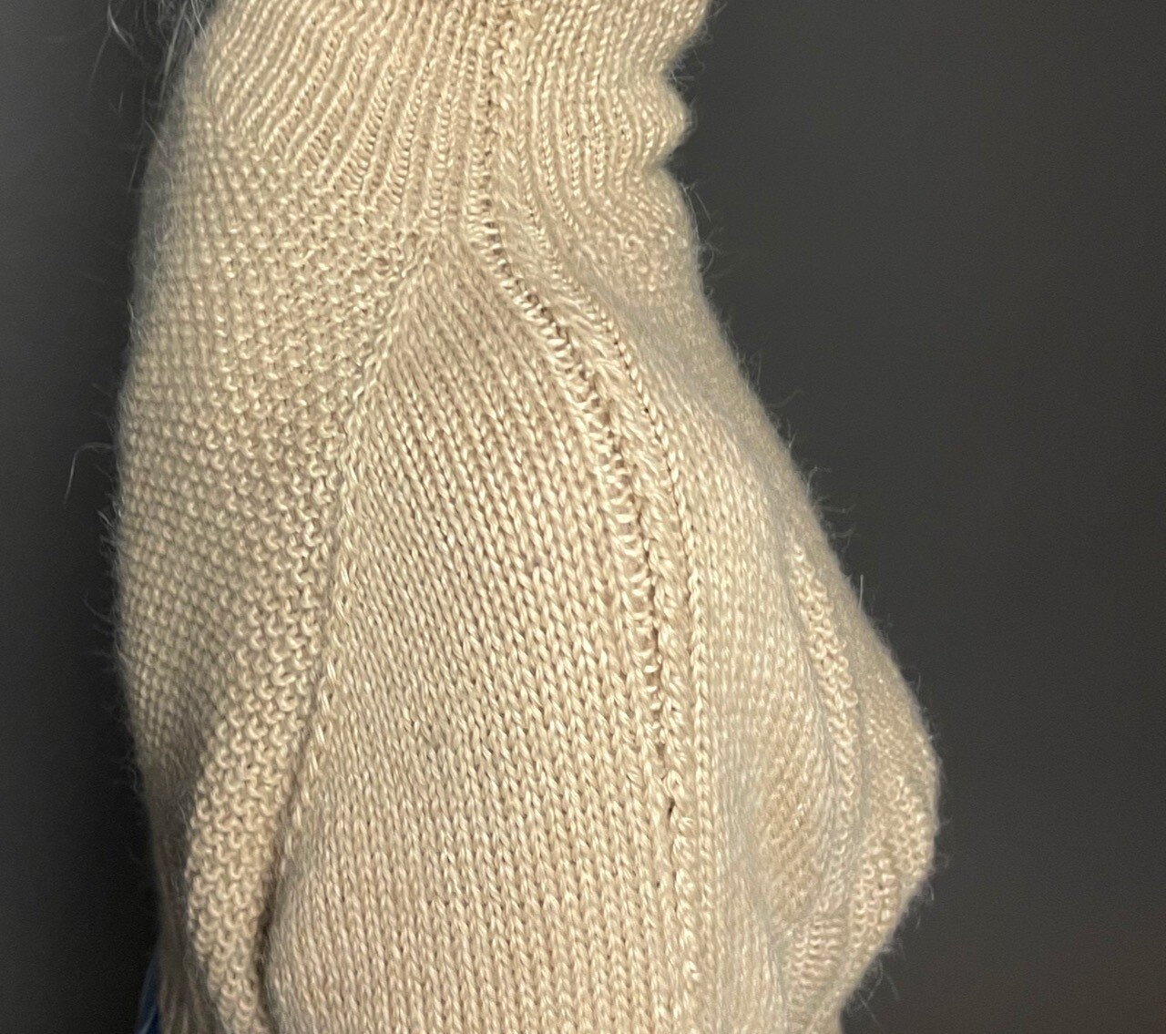 ›Pearlycable‹ Sweater Pattern