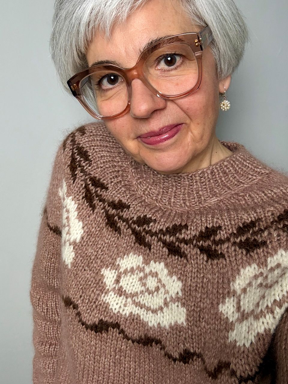 »Winter-Rose«-Sweater Strickanleitung »Winter-Rose«-Sweater Strickanleitung