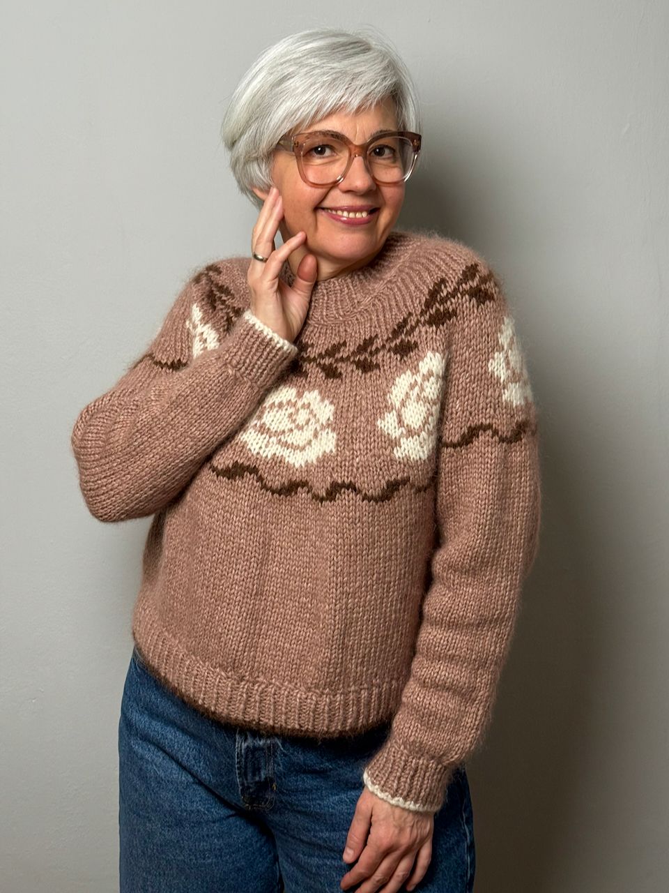 »Winter-Rose«-Sweater Strickanleitung »Winter-Rose«-Sweater Strickanleitung