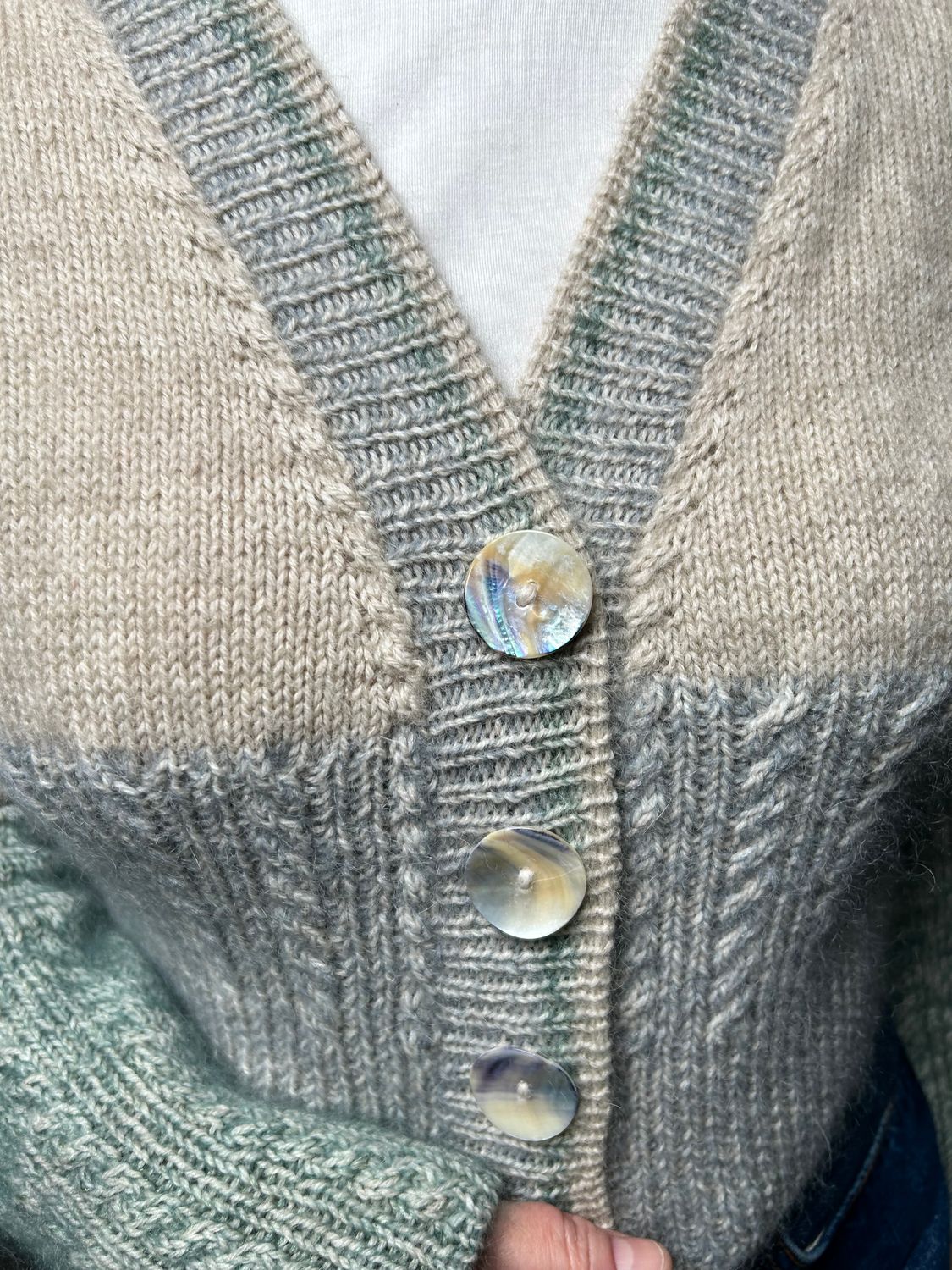 »MyCollege«-Cardigan Strickanleitung »MyCollege«-Cardigan Strickanleitung