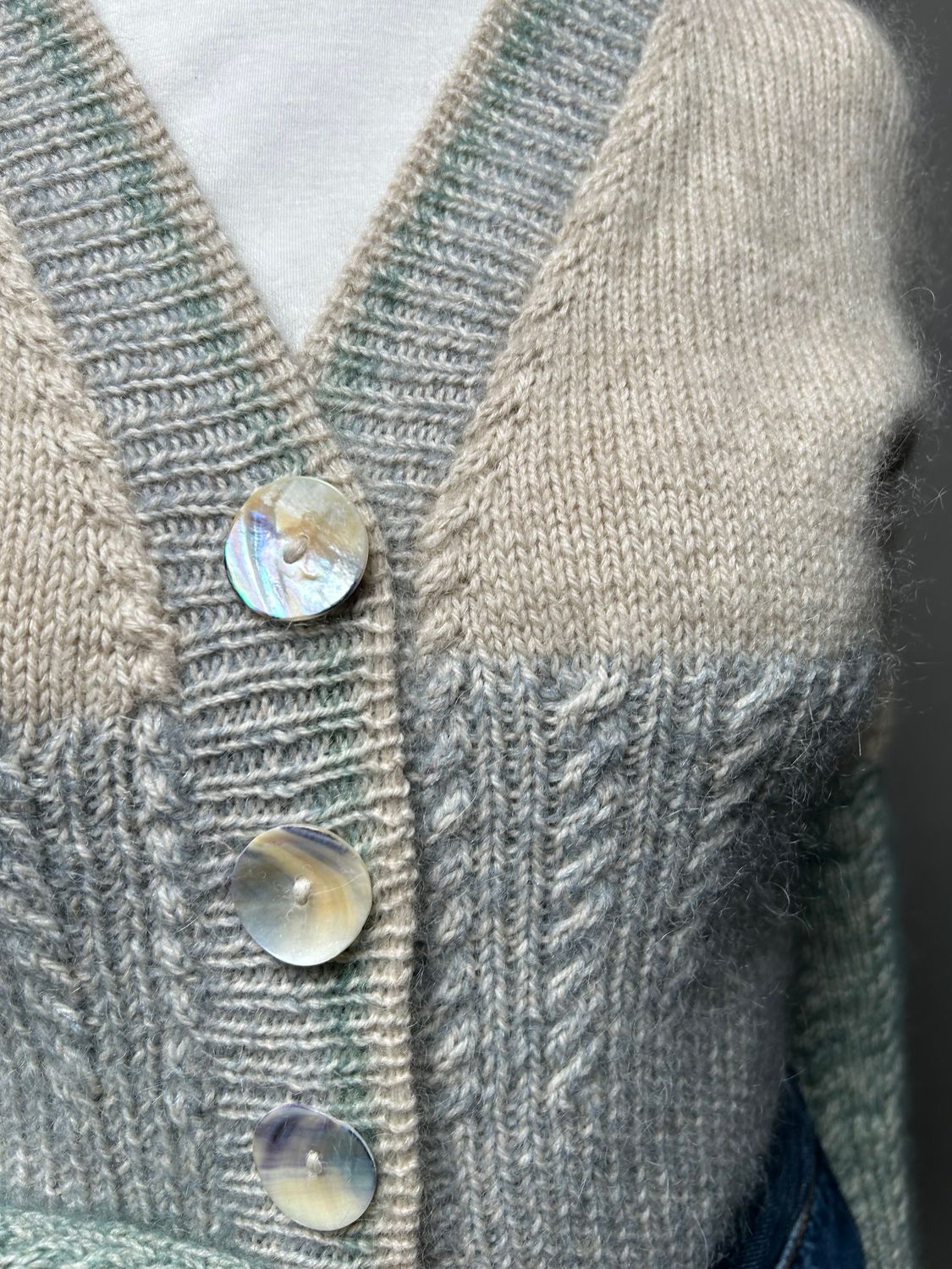 »MyCollege«-Cardigan Strickanleitung »MyCollege«-Cardigan Strickanleitung