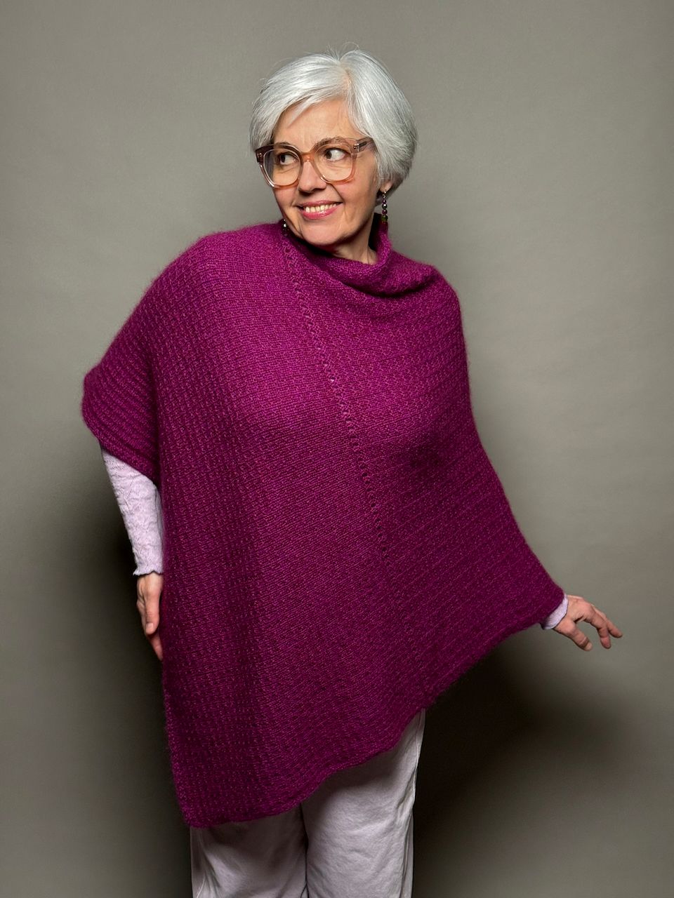 Poncho & Handstulpen »Louise« – Strickanleitung im 2er-Set