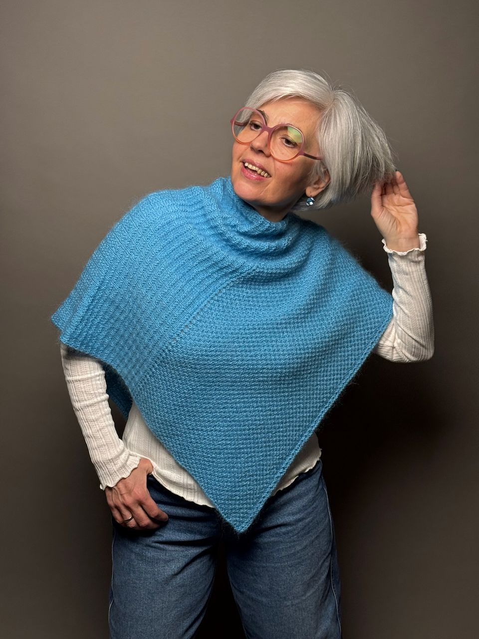 Poncho & Handstulpen »Louise« – Strickanleitung im 2er-Set