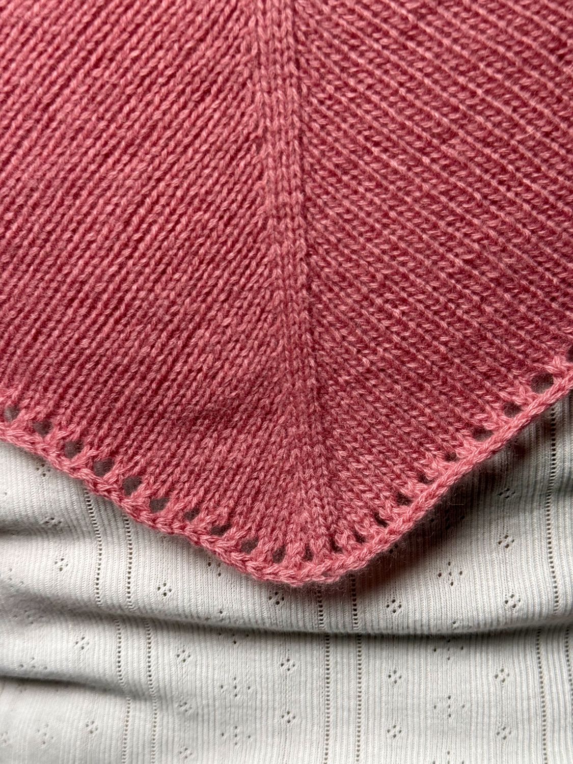 »Holiday«-Bandana Strickanleitung