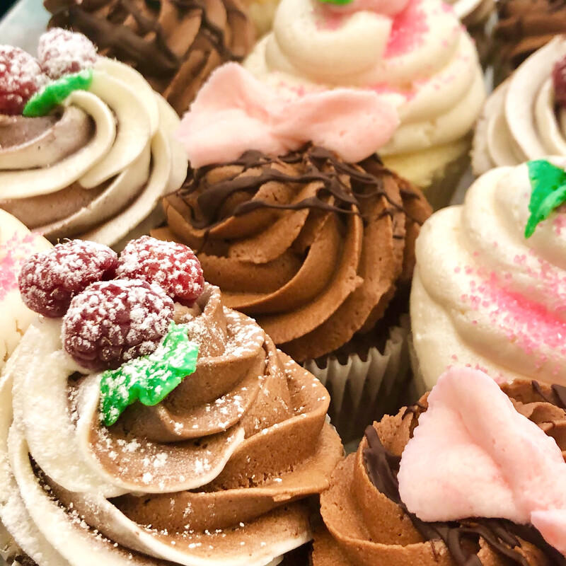 1 Dozen Assorted Cupcakes
