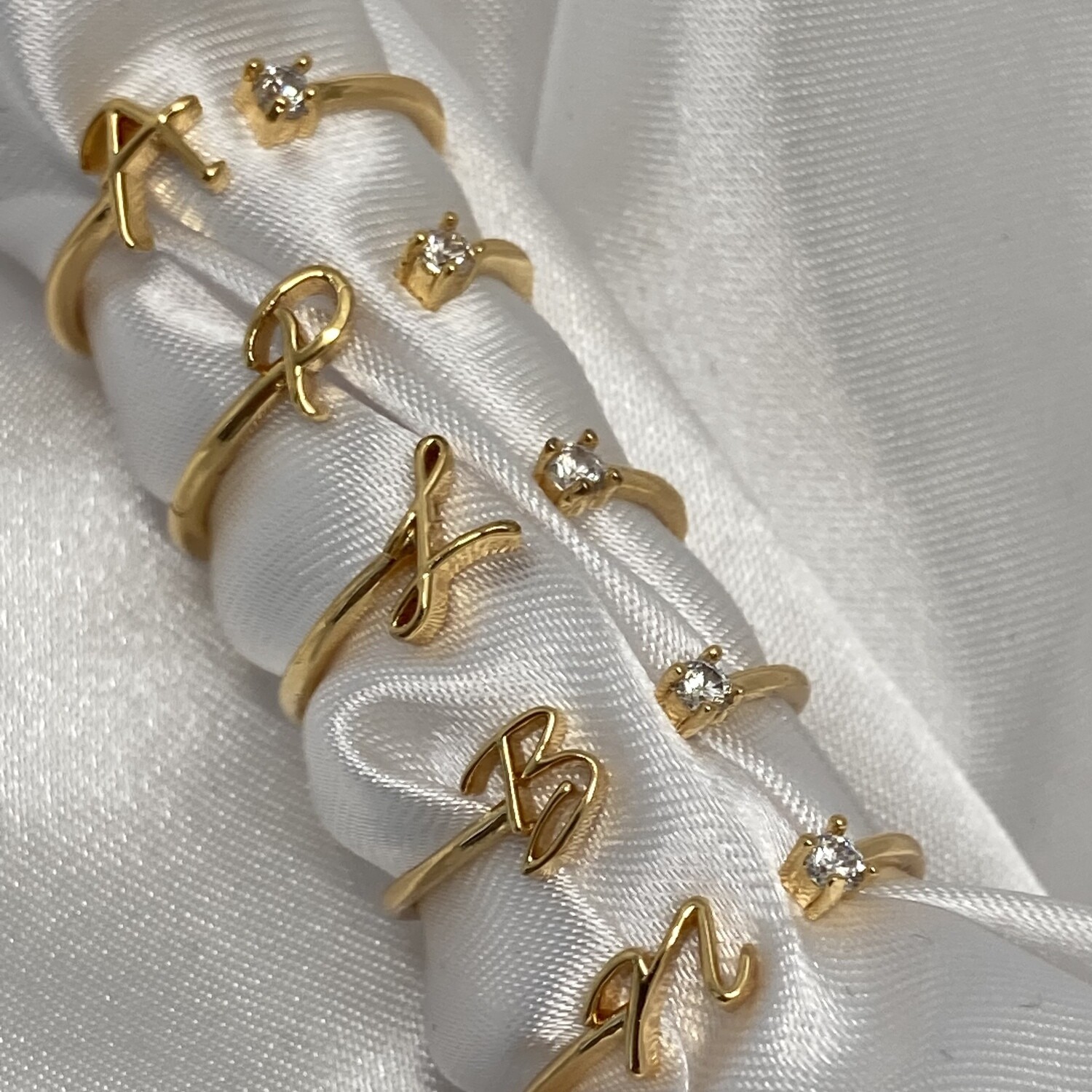 Bague “Initial”