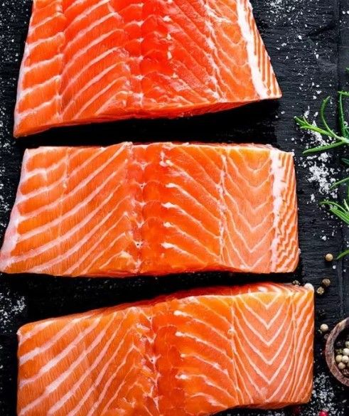 Frisches Lachsfilet Küchenfertig (+/- 750g)