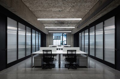 PENDOLO/22 Linienleuchte und Wallwasher