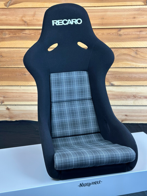 Mittelbahn Kissen BMW Überkaro Dunkelgrau für Recaro Pole Position