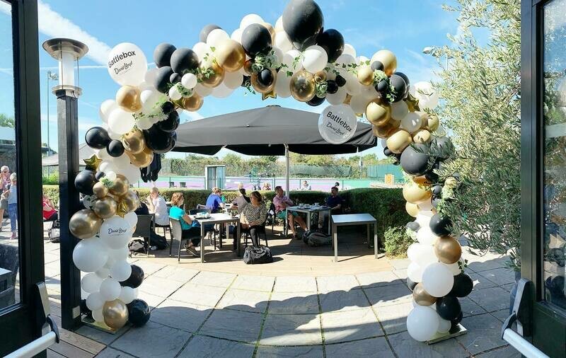 Organic Full Arch with personalised bubble - Please email us to arrange.