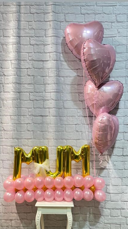 Mum Display with Floating Heart