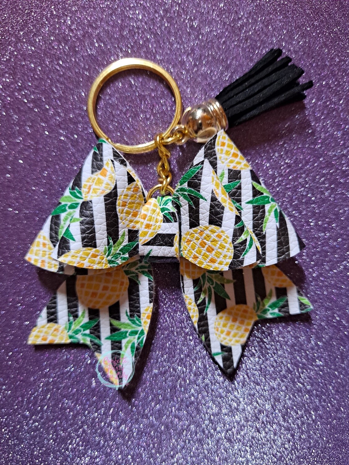Pineapple Bow Keychain