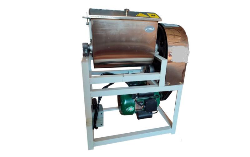 Amasadora Kuma tacho de volcar 5kg de harina