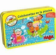 COLCHONETAS EN LA PISCINA