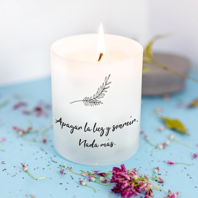 VELA AROMATICA "APAGAR LA LUZ Y SONREIR...NADA MAS" DEFREDS