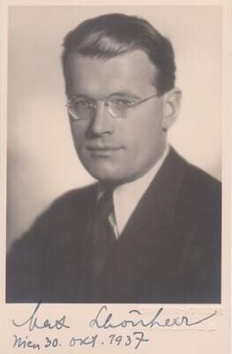 ​SCHÖNHERR, MAX (1903-1984): Photographie mit eigenhändigem Namenszug und Datum