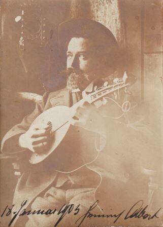 ALBERT, HEINRICH (1870-1950): Photographie mit eigenhändigem Datum und Namenszug