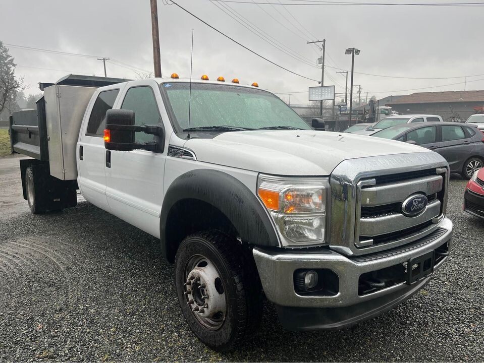 2015 Ford F-550 Super Duty Super Cab & Chassis Dump  Truck