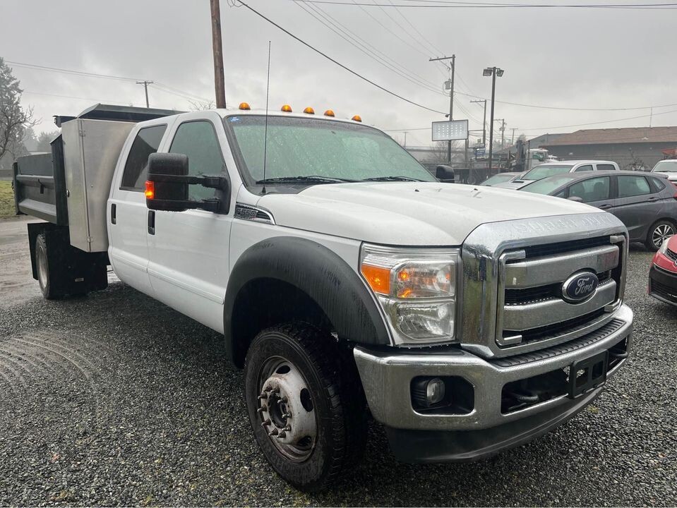 2015 Ford F-550 Super Duty Super Cab & Chassis Dump Truck