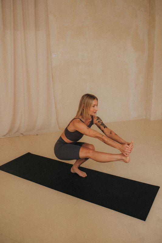 POWER JOGA z Emilią | poniedziałek 21.07 | godz 17:00
