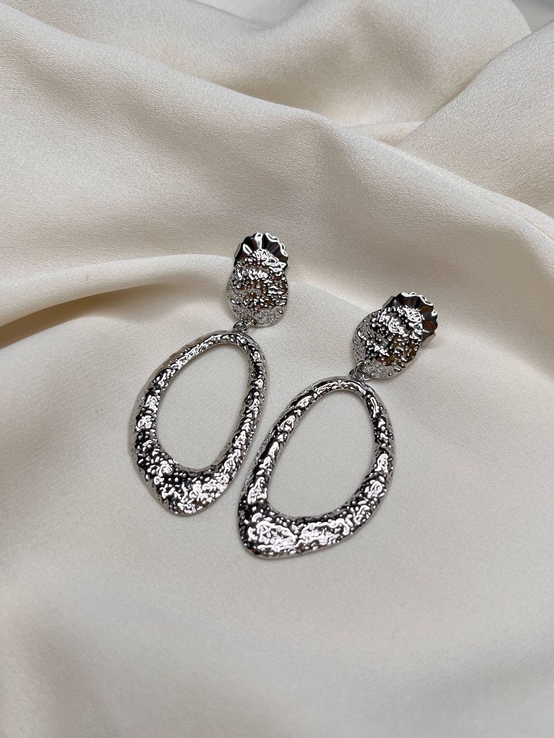 Orecchini vintage hole silver