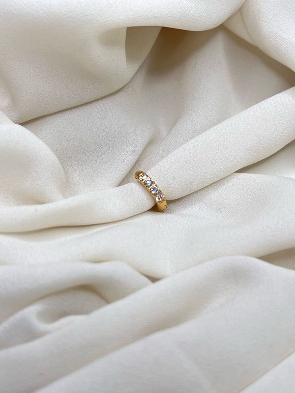 Hoop light M gold