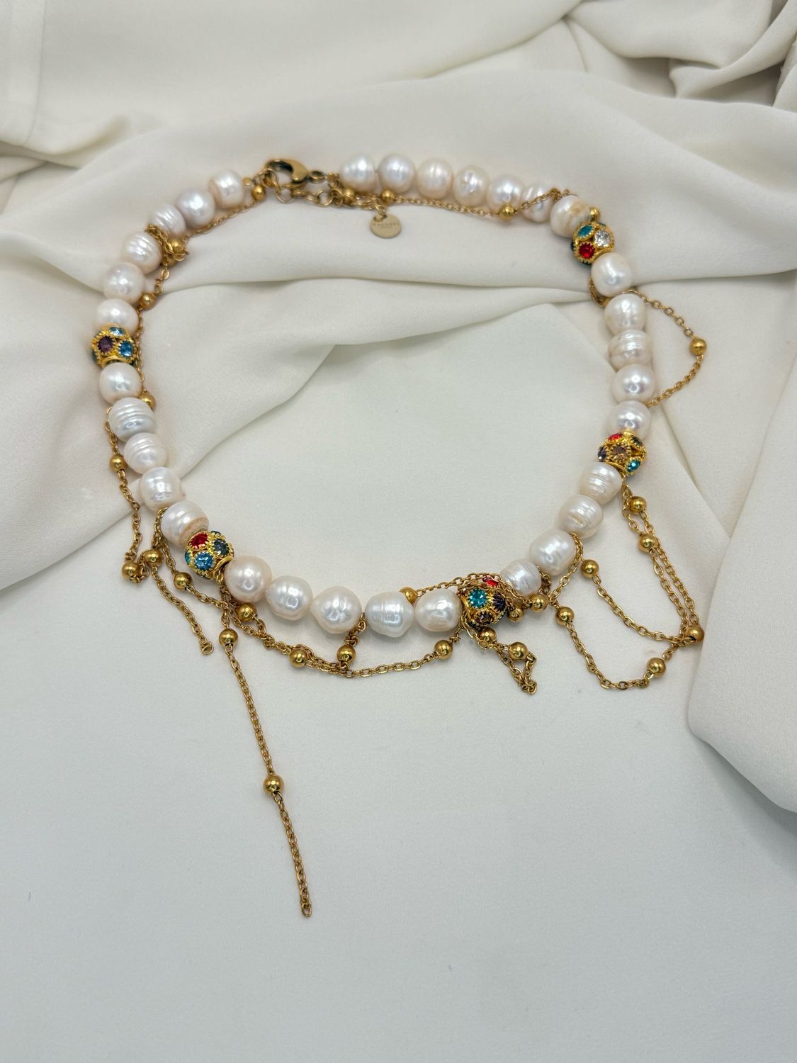 Collana girocollo perle messy