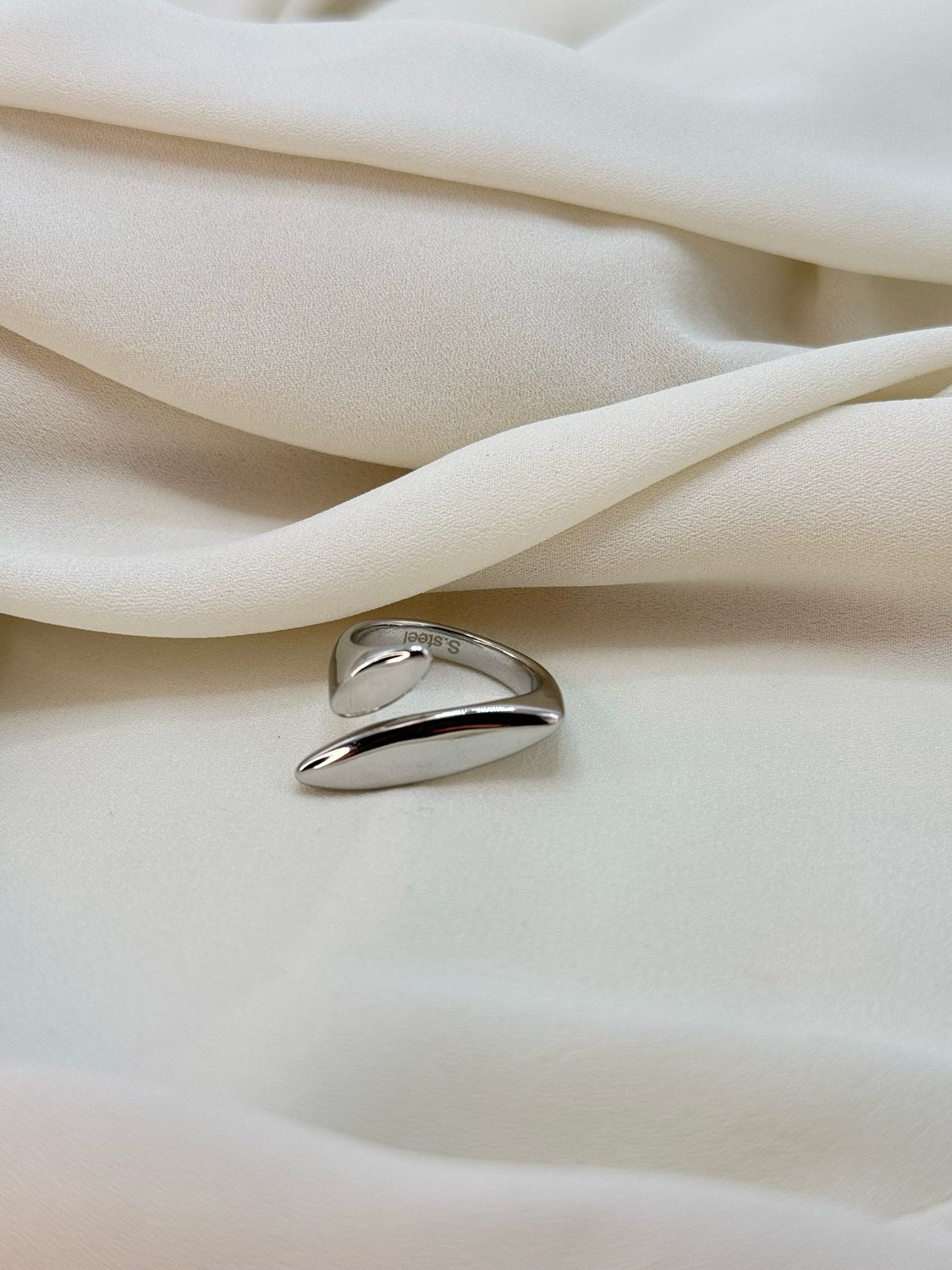 Anello aletta silver