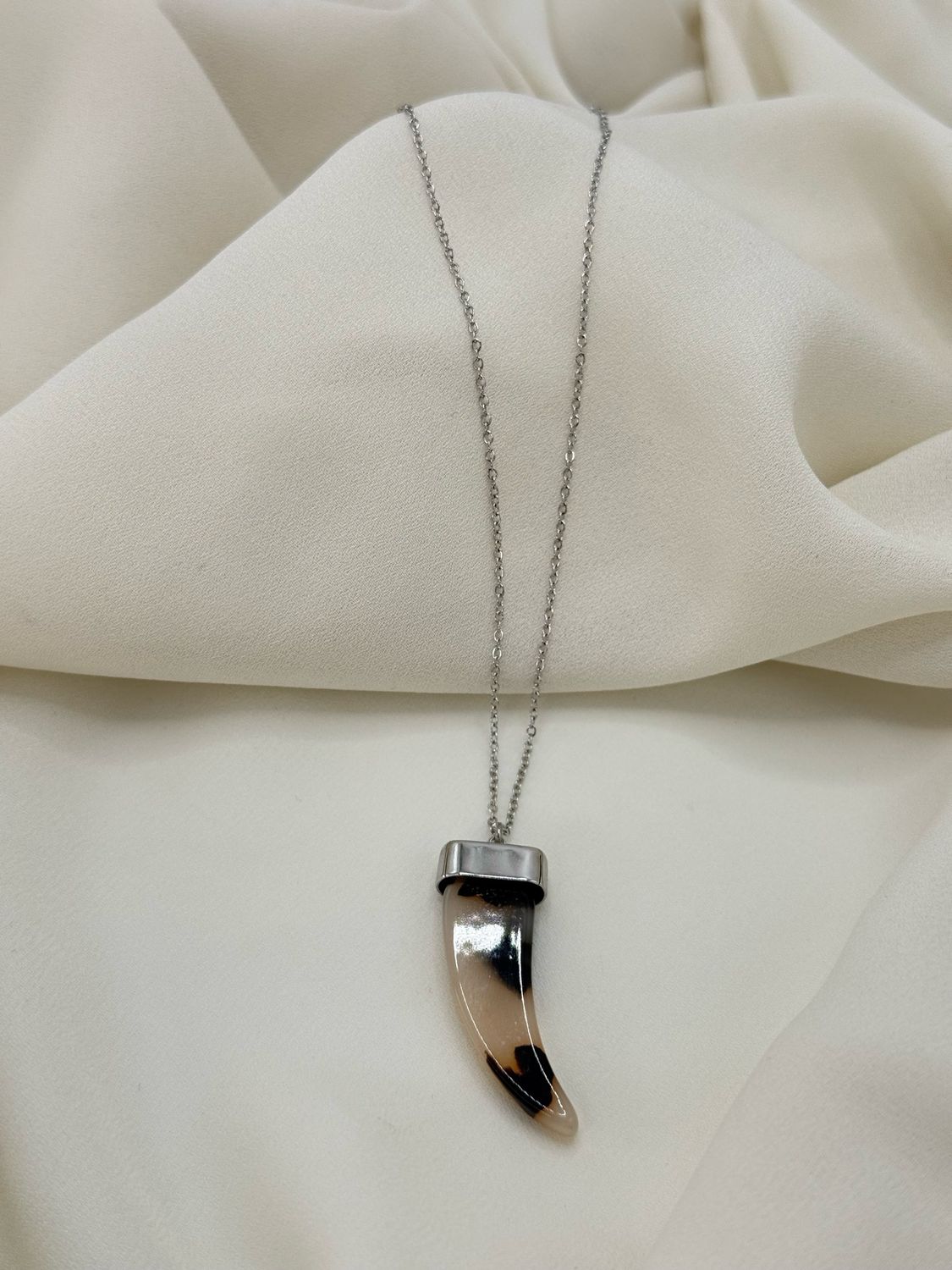 Collana charm corno
