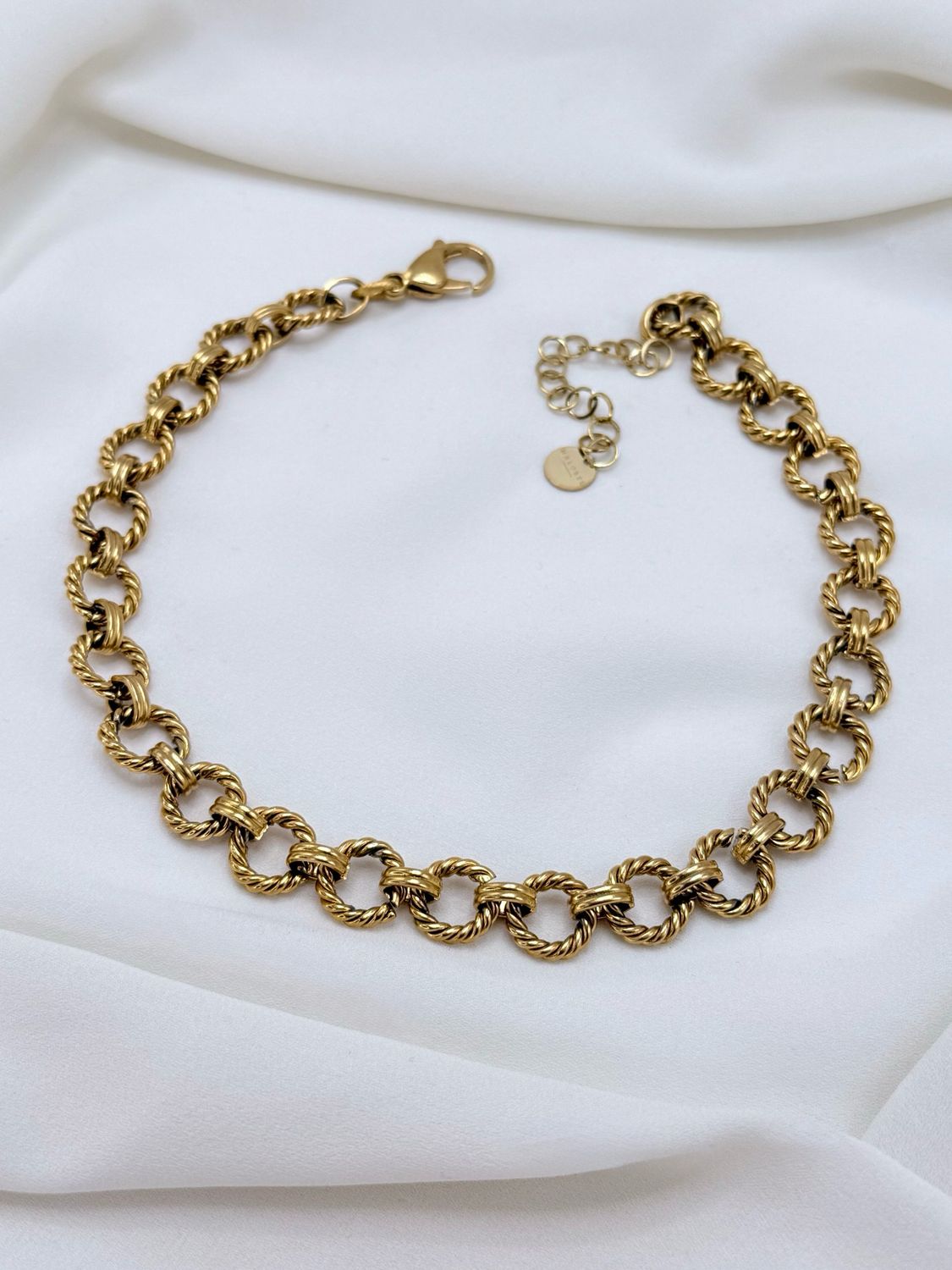 Chocker round chain