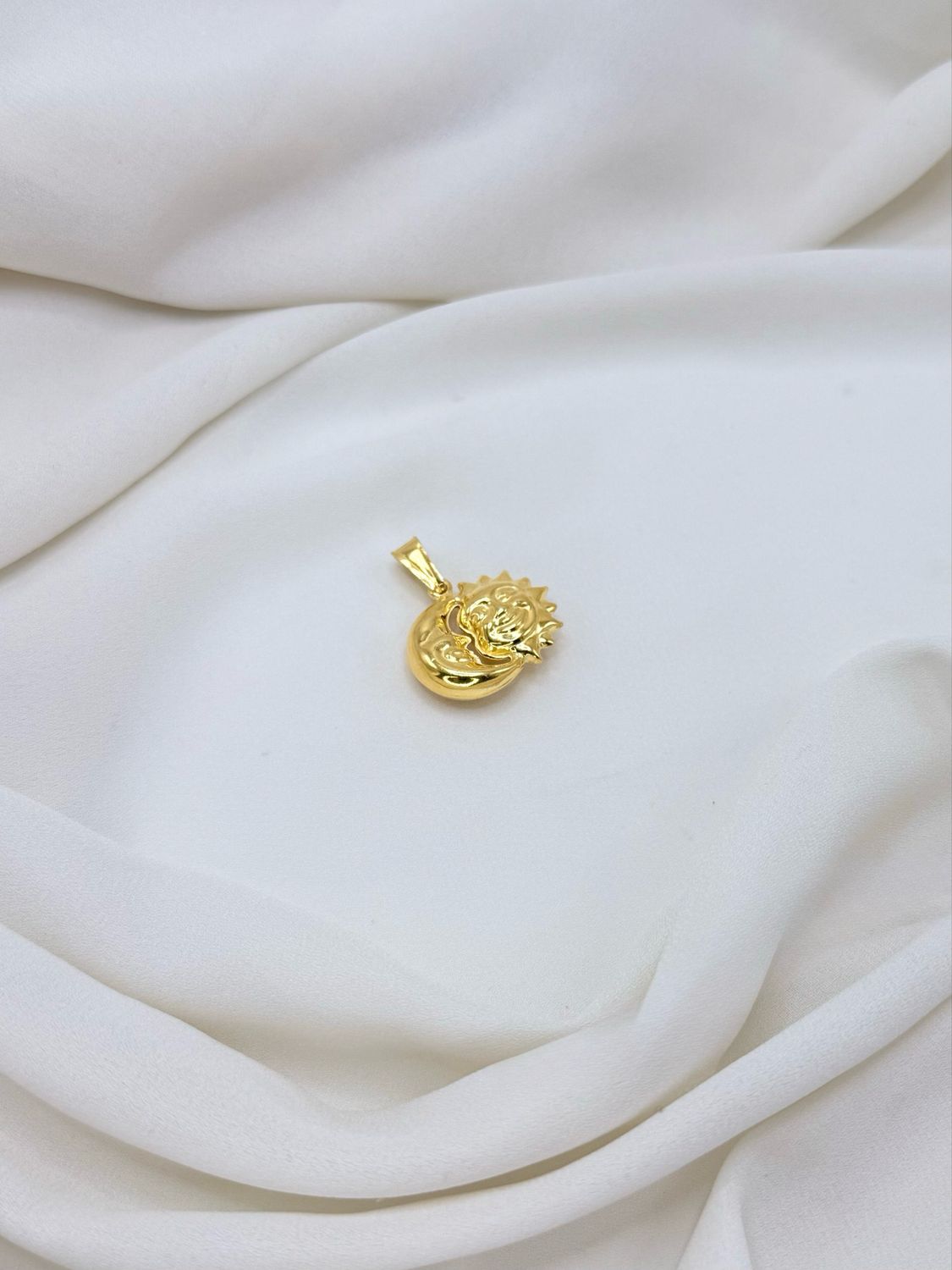 Charm Soleluna big Gold