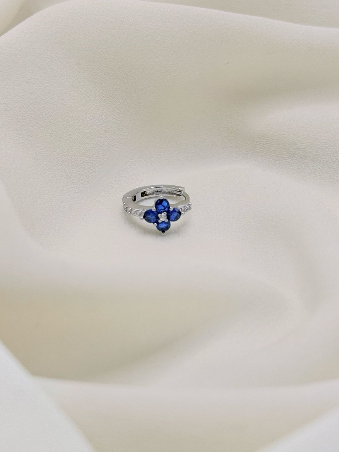 Hoop fiore blu silver