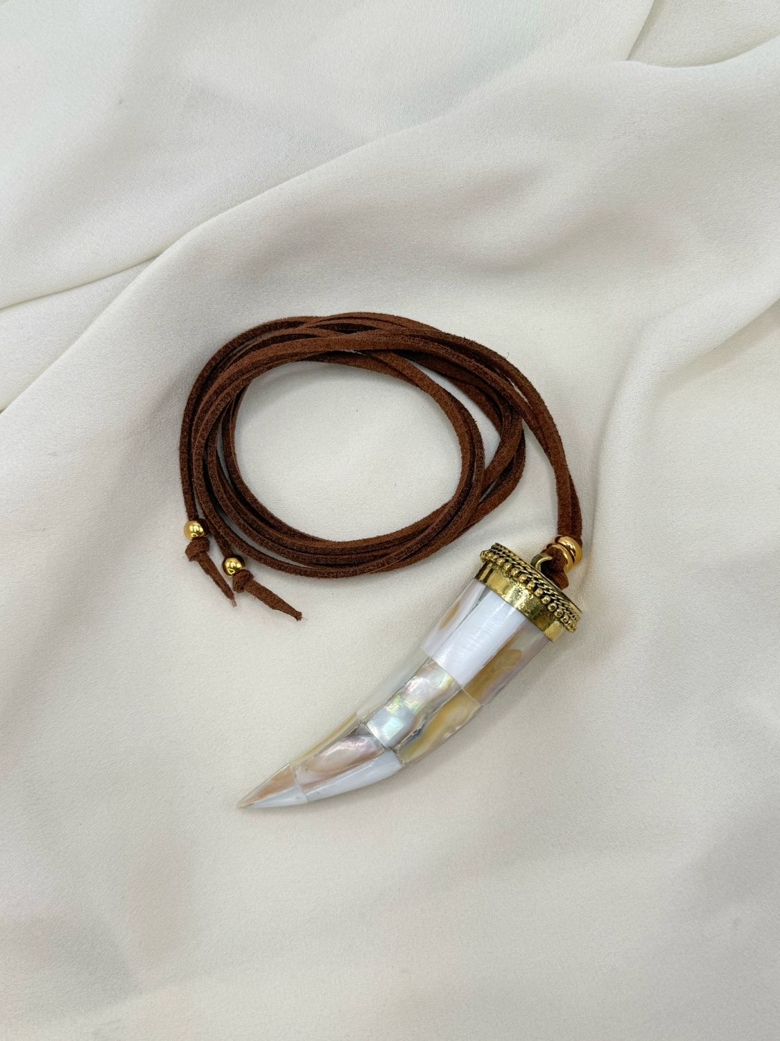 Chocker corno madreperla