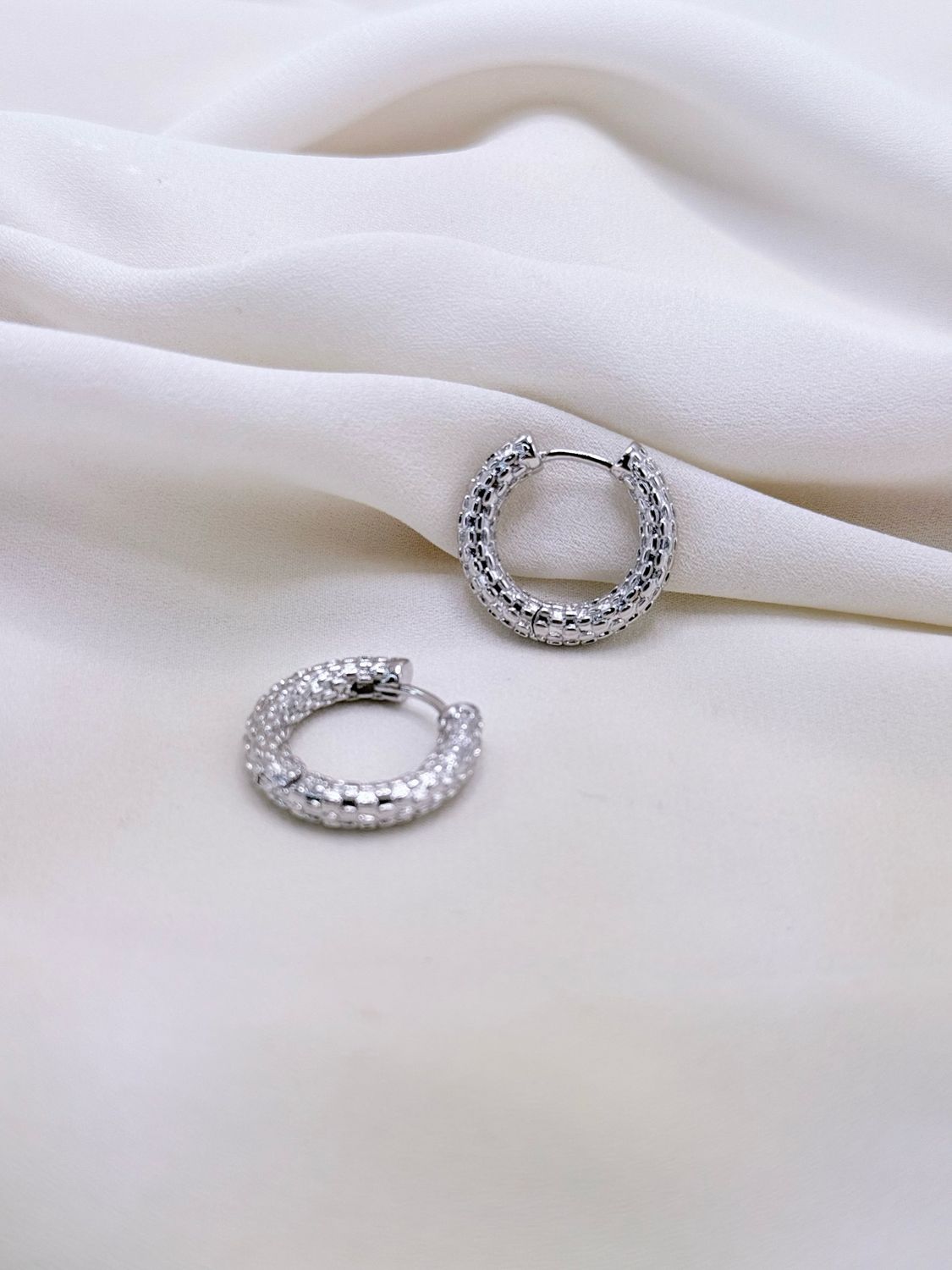 Hoop serpent silver