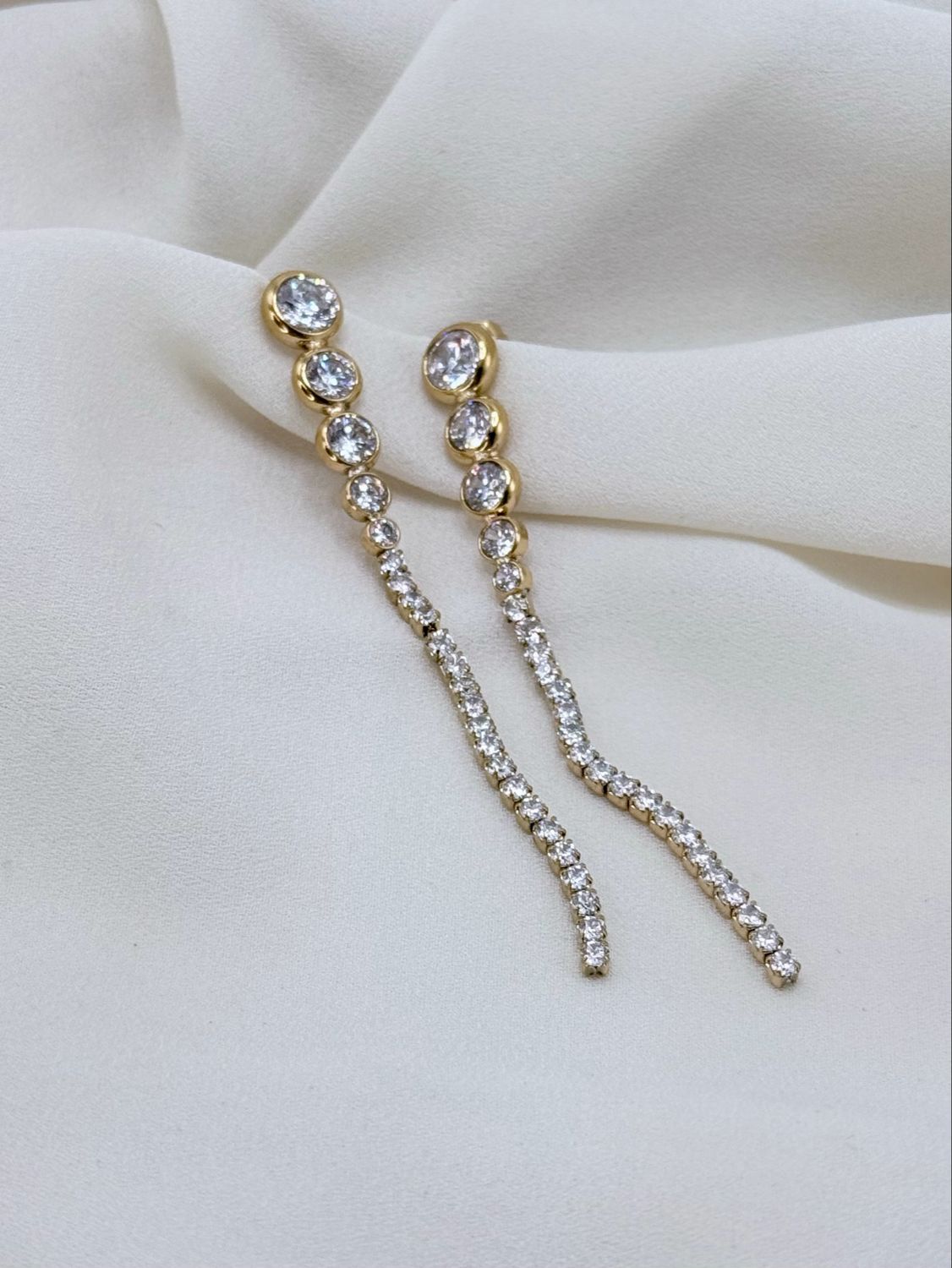 Orecchini long onion gold