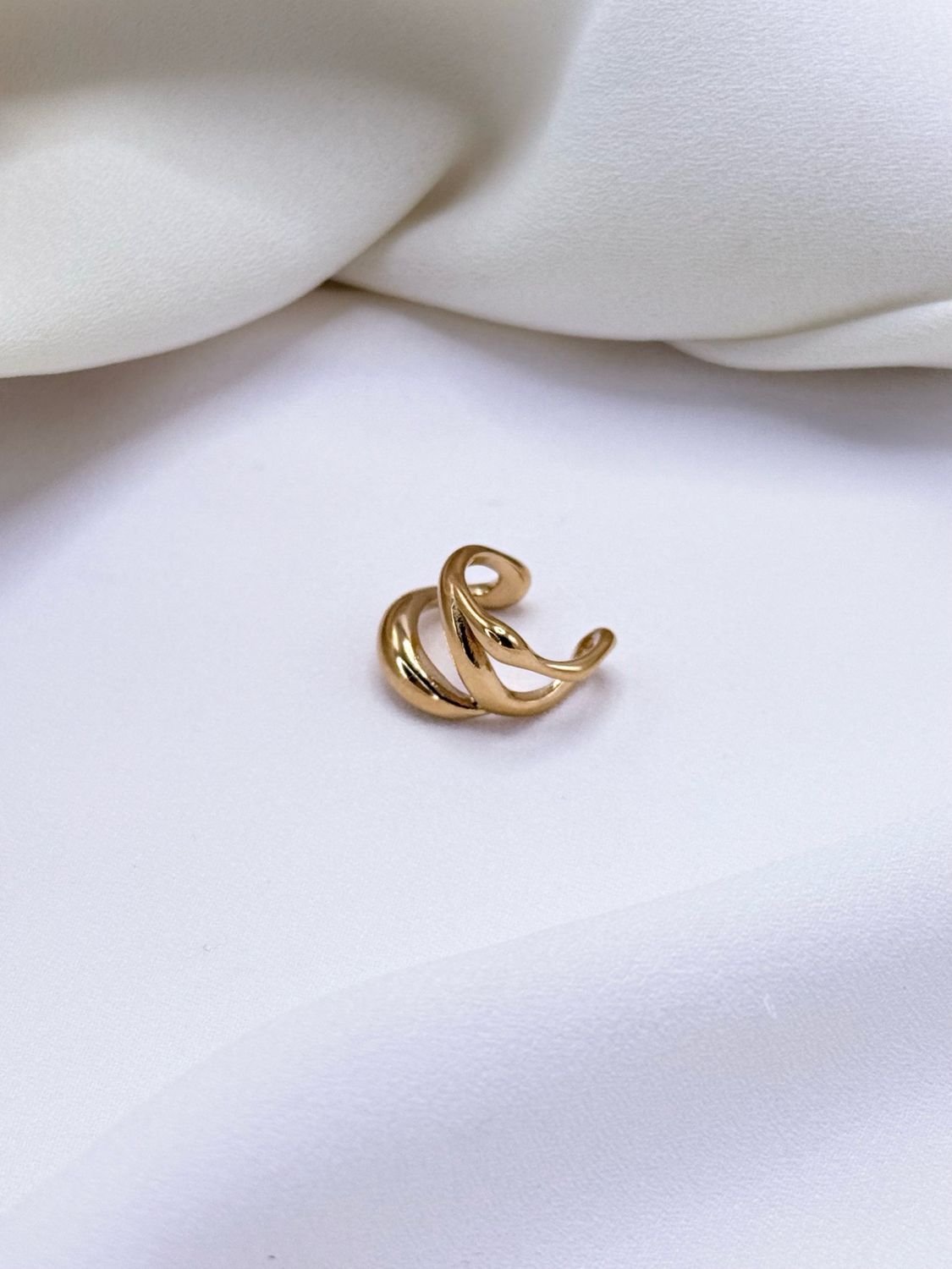 Earcuf abstract Gold